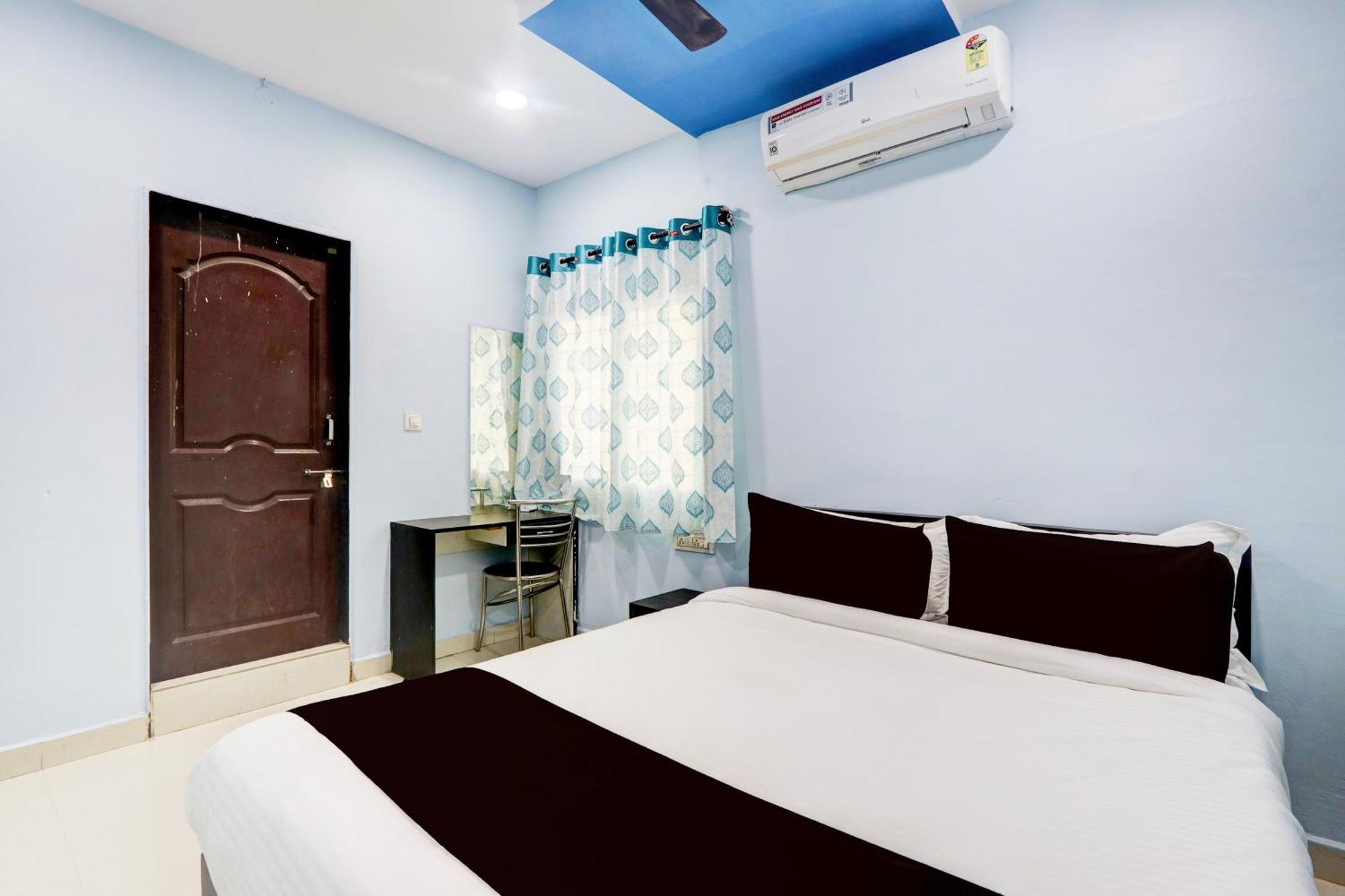 Hotel O Moon Light Nizamabad Kültér fotó