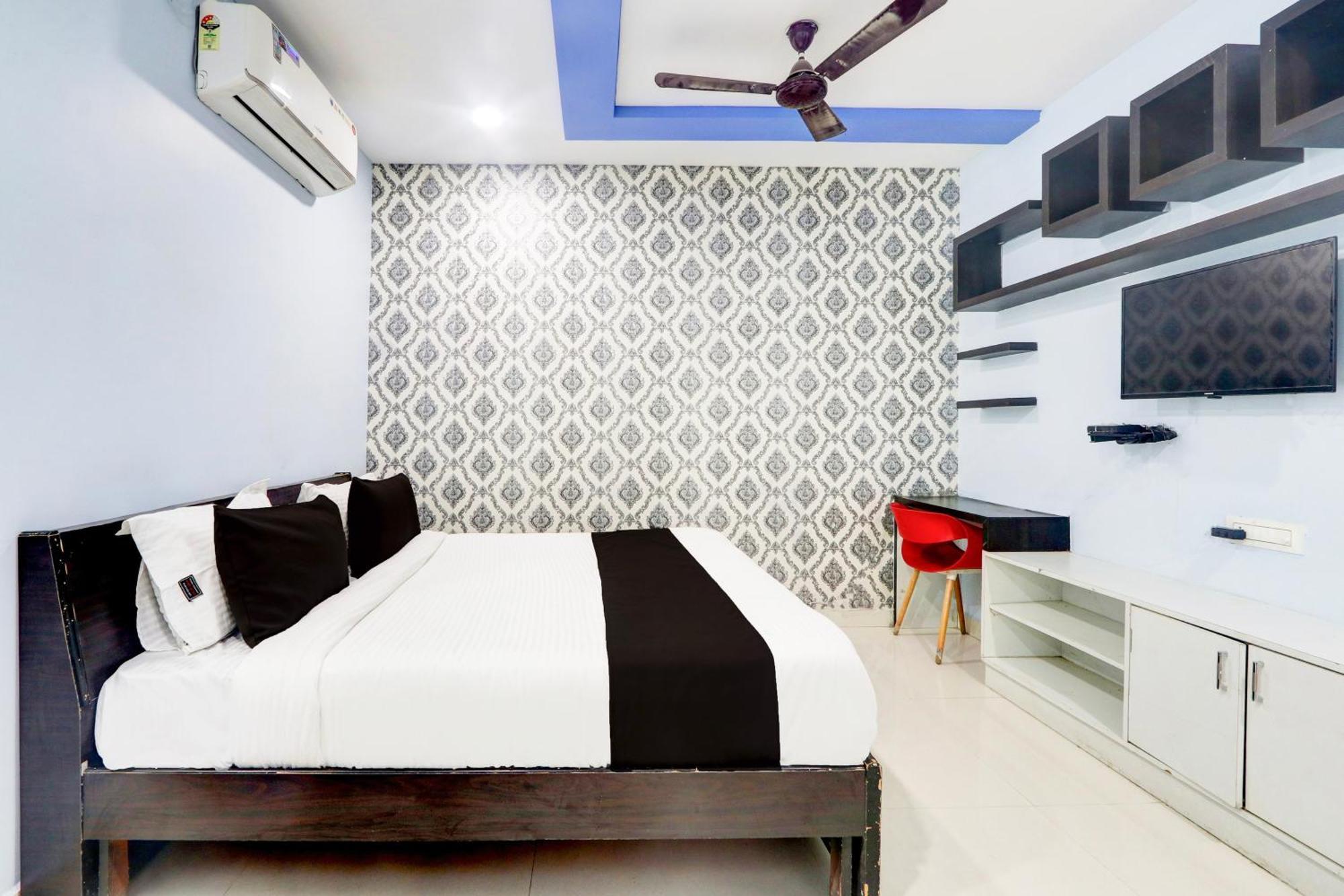 Hotel O Moon Light Nizamabad Kültér fotó